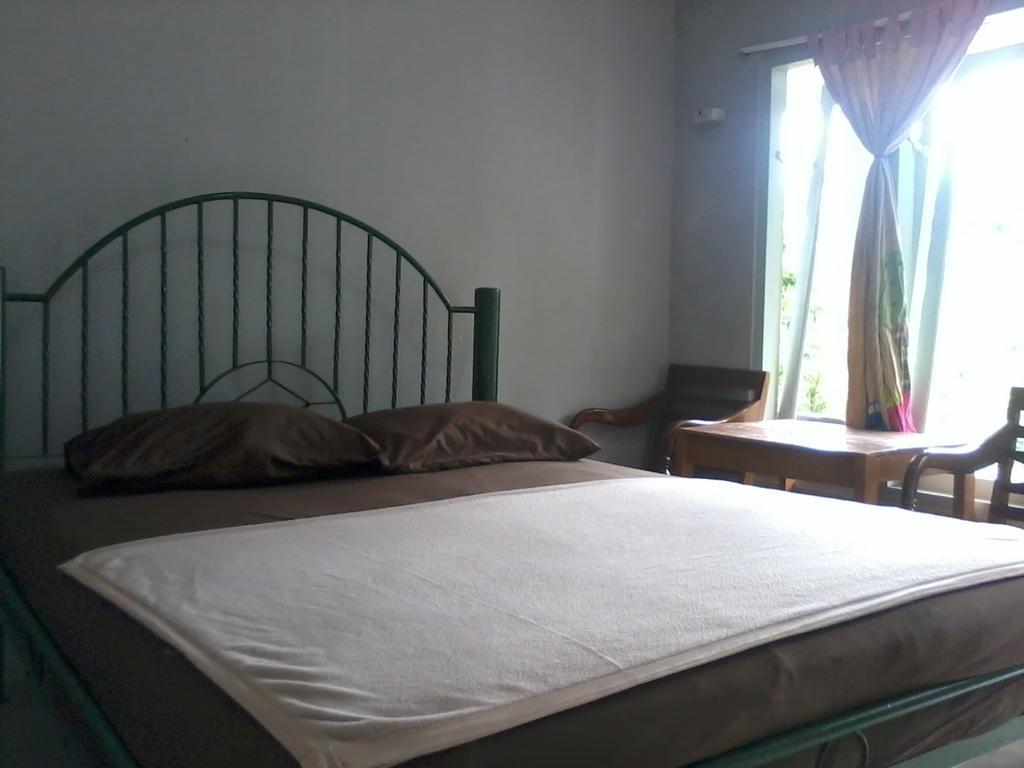 Hotel Cemerlang Baturraden Phòng bức ảnh