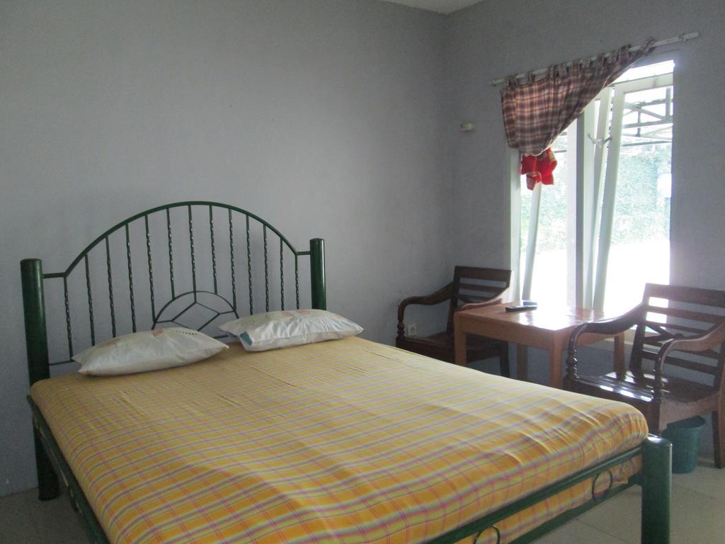 Hotel Cemerlang Baturraden Phòng bức ảnh