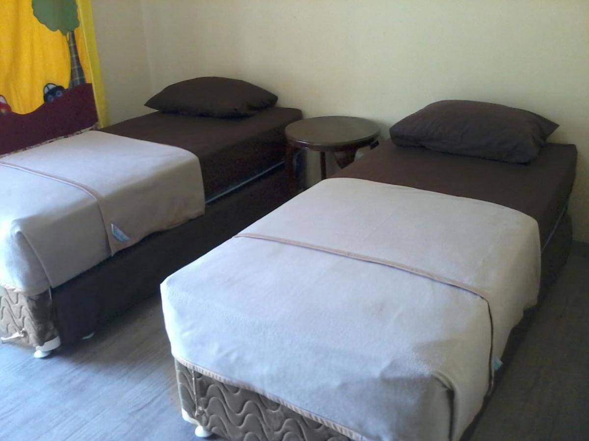 Hotel Cemerlang Baturraden Phòng bức ảnh